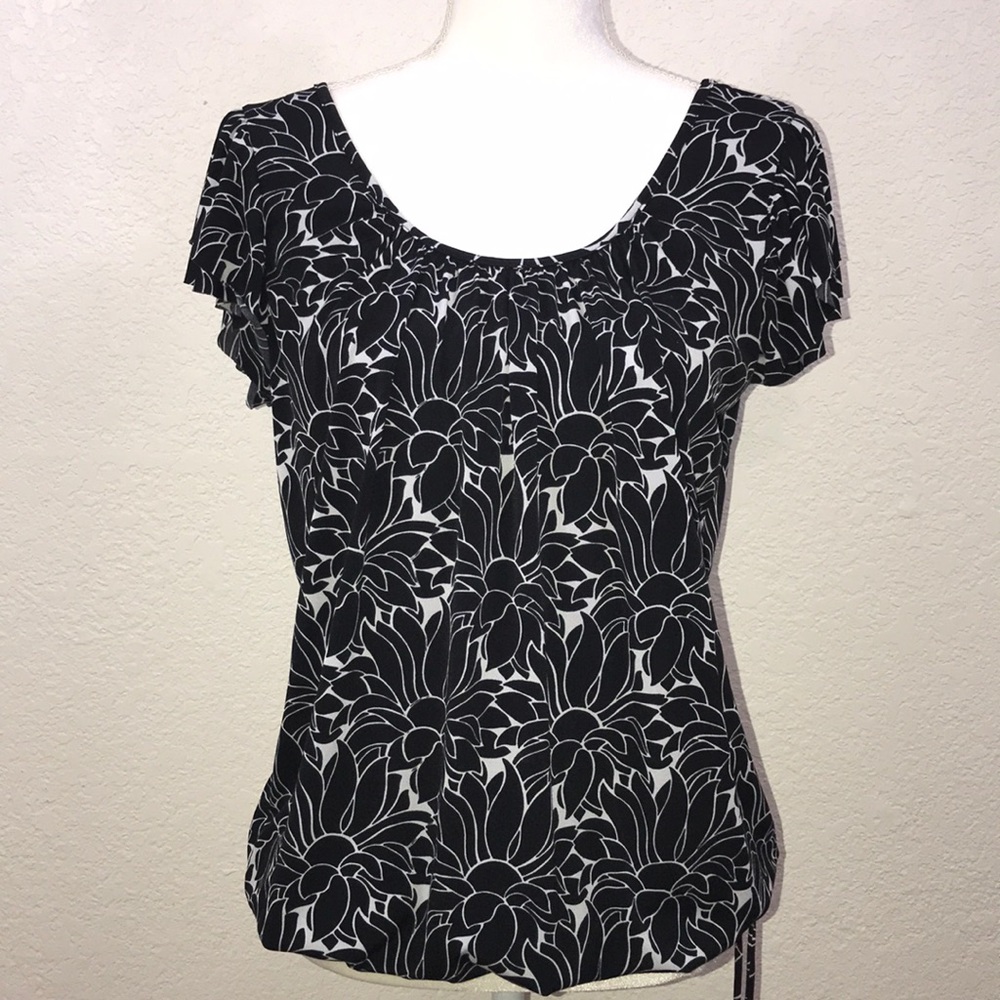 Valerie Bertinelli | Blouse.     E